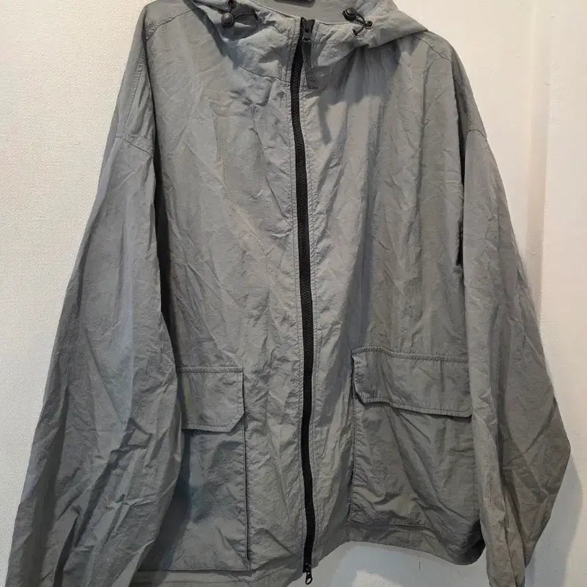 [BUNJANG] SPAO Hooded Windbreaker Jumper Gray / 스파오 후드 바람막이 점퍼 그레이