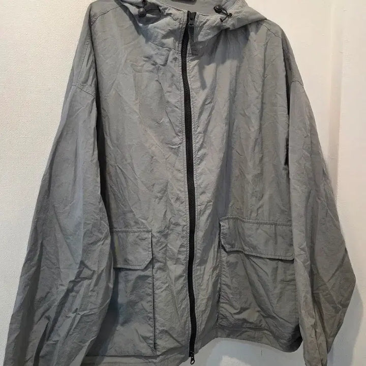 [BUNJANG] SPAO Hooded Windbreaker Jumper Gray / 스파오 후드 바람막이 점퍼 그레이