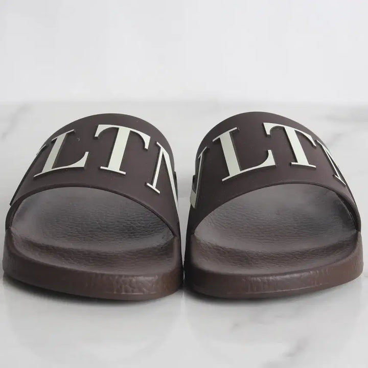 [BUNJANG] Valentino VLTN Logo Slide Sandals / [N급]발렌티노 VLTN 로고 슬라이드 슬리퍼 39(240)