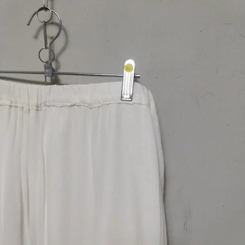 [BUNJANG] White Floral Punch Long Skirt / ㅎ263 롱스커트
