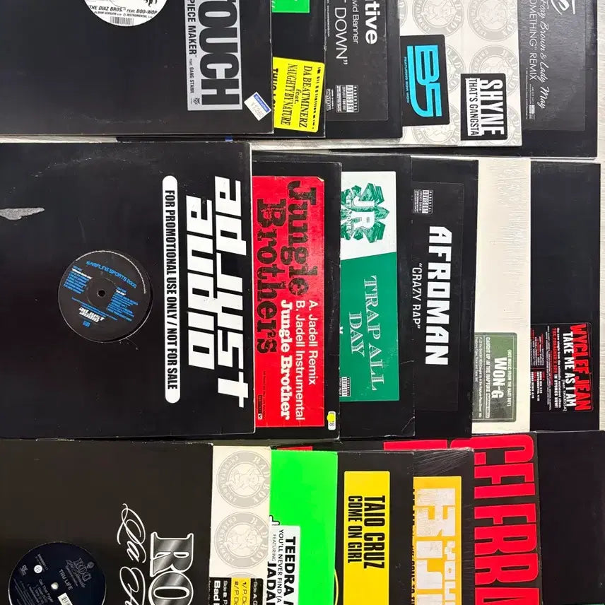 [BUNJANG] Hip Hop Single LP Vinyl Bundle Set (70 records) / hiphop single lp vinyl (95장)일괄판매