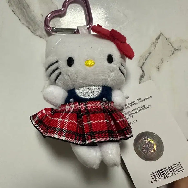 [BUNJANG] Sanrio Hello Kitty Plaid Skirt Doll Keychain / 헬로키티 체크 스커트 인형 키링 산리오