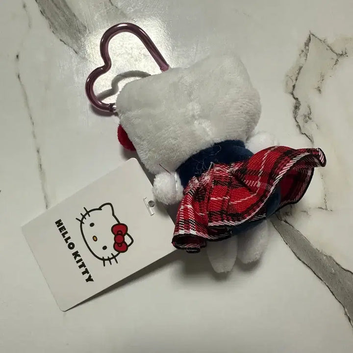 [BUNJANG] Sanrio Hello Kitty Plaid Skirt Doll Keychain / 헬로키티 체크 스커트 인형 키링 산리오