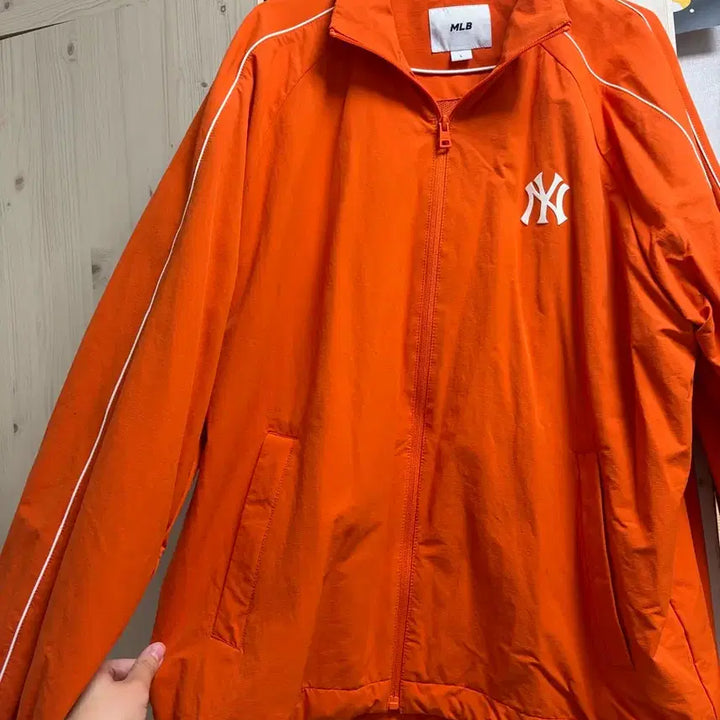 [BUNJANG] MLB Windbreaker / MLB 바람막이 새상품 팔아용