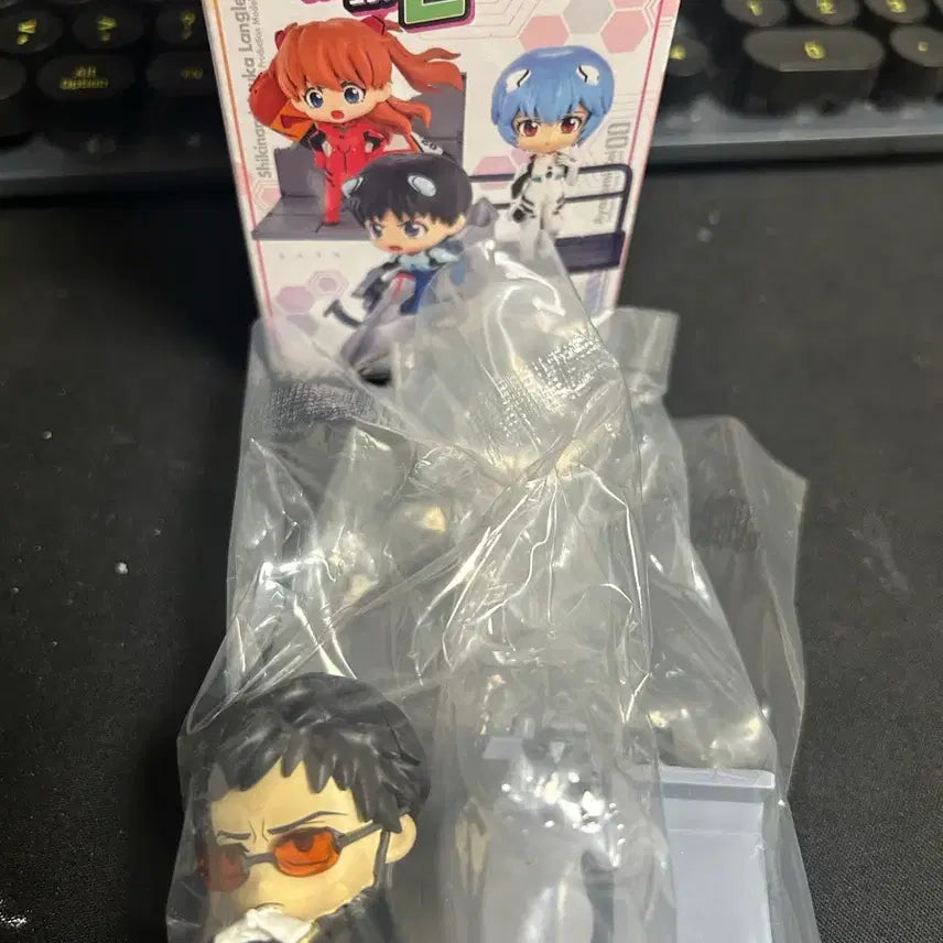 [BUNJANG] Evangelion Ikari Gendo Desktop Figure / 에반게리온 이카리겐도 데스크탑 피규어