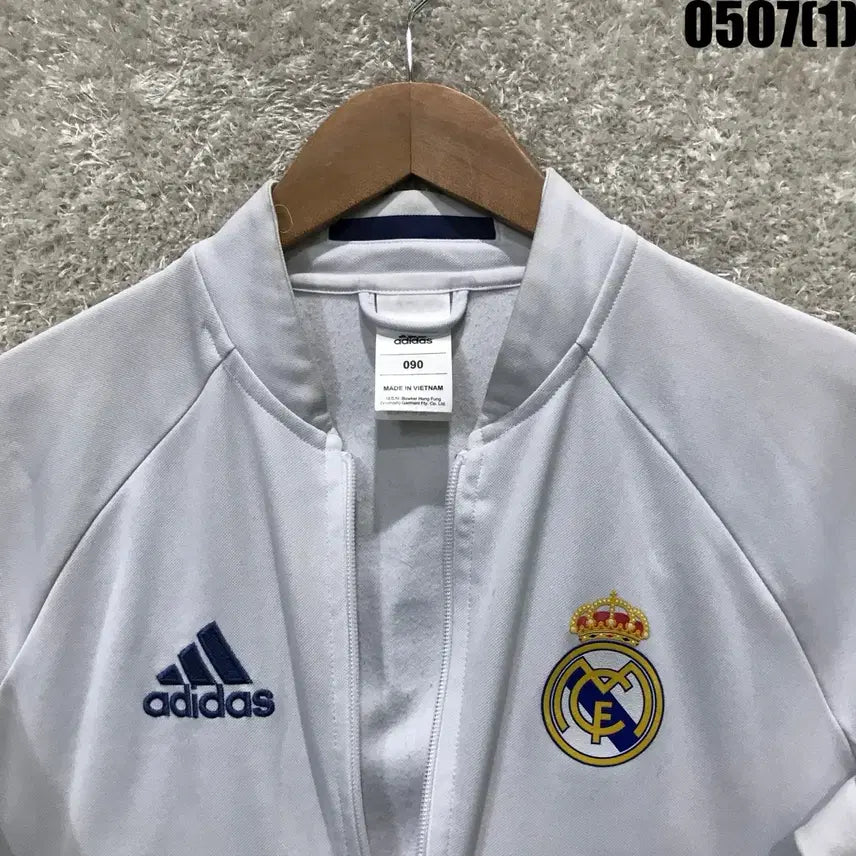 [BUNJANG] Adidas Real Madrid Track Top White S / 아디다스 레알마드리드 트랙탑 화이트 s