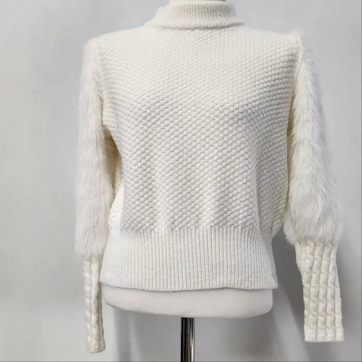 [BUNJANG] MINI BLACK Popcorn Knit with Faux Fur Sleeves - Ivory / MINI BLACK 소매 퍼 배색 팝콘 니트 아이보리 FREE