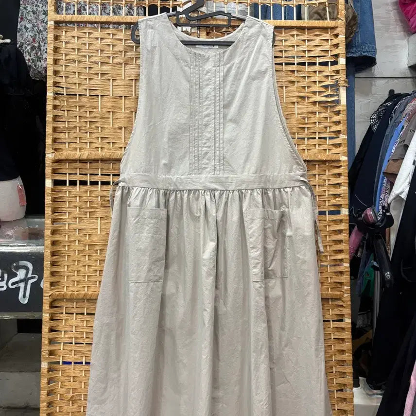 [BUNJANG] Layered Vest Dress with Side Slits - Beige / 레이어드 조끼 원피스