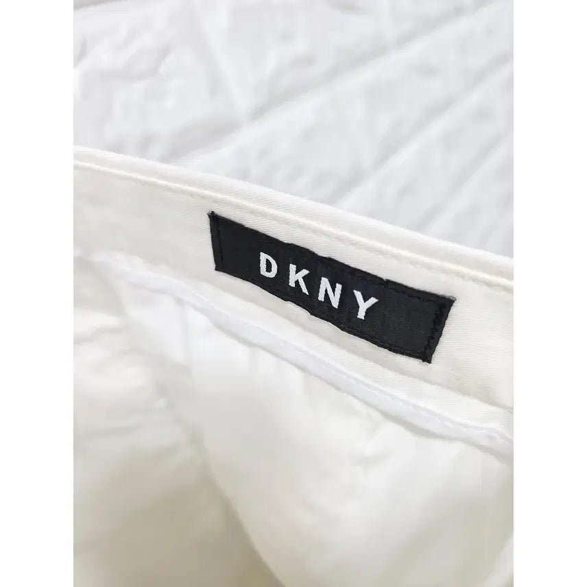 [BUNJANG] DKNY White Cotton Pants 32 Inch Waist / 32인치 DKNY 화이트 면바지 D120