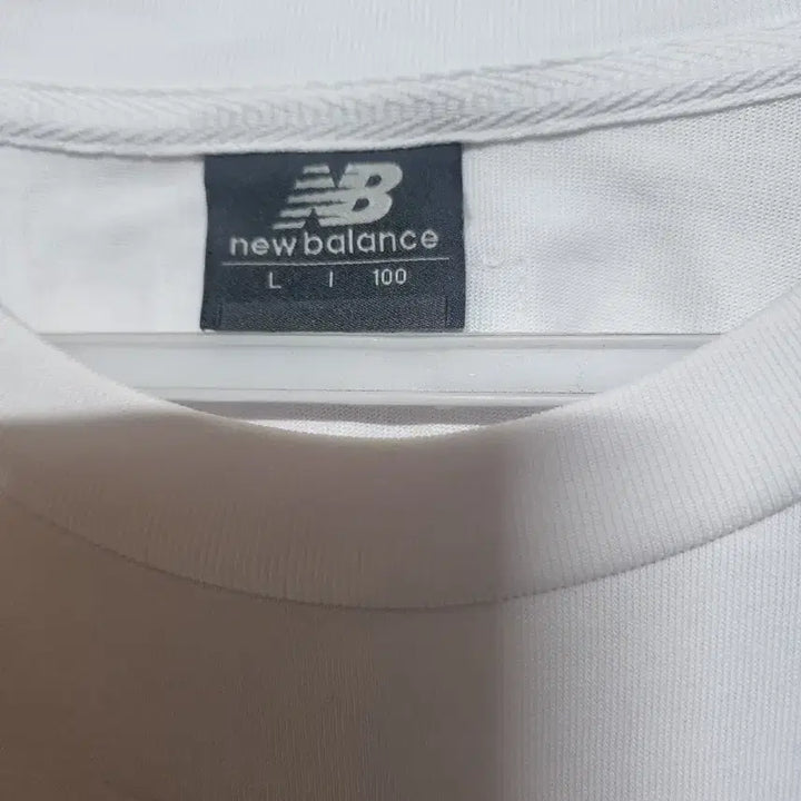 [BUNJANG] New Balance Classic Short Sleeve T-Shirt White / 뉴발란스 클래식 반팔 티셔츠 화이트
