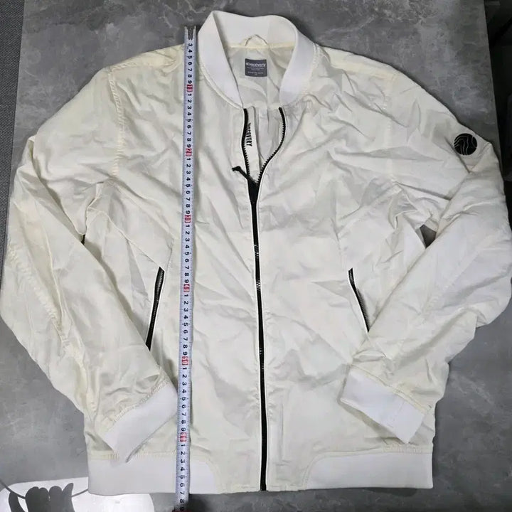 [BUNJANG] Discovery Ivory Bomber Jacket / 디스커버리 아이보리 봄버 자켓