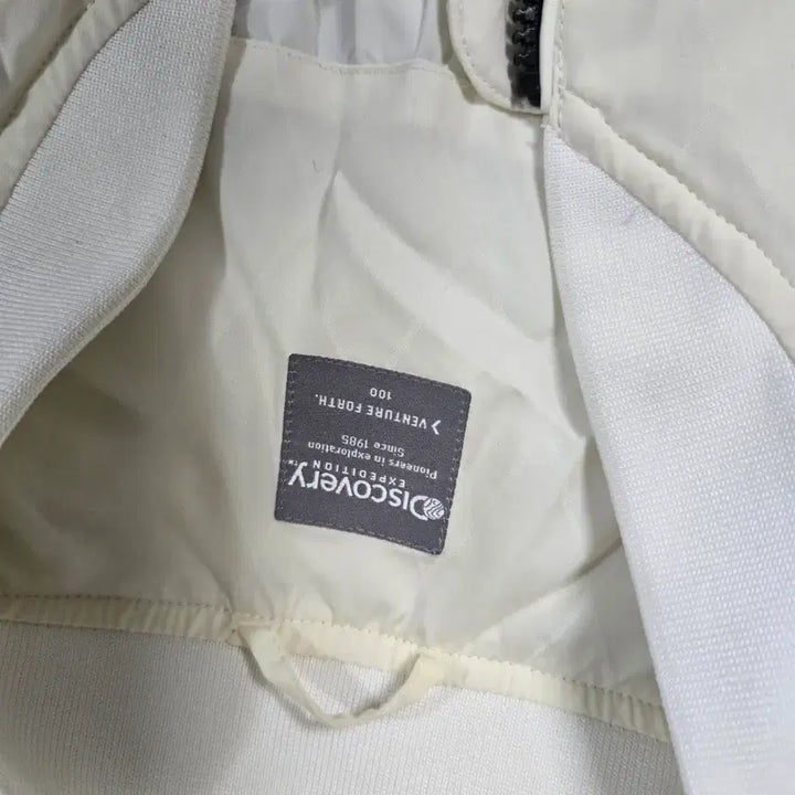 [BUNJANG] Discovery Ivory Bomber Jacket / 디스커버리 아이보리 봄버 자켓