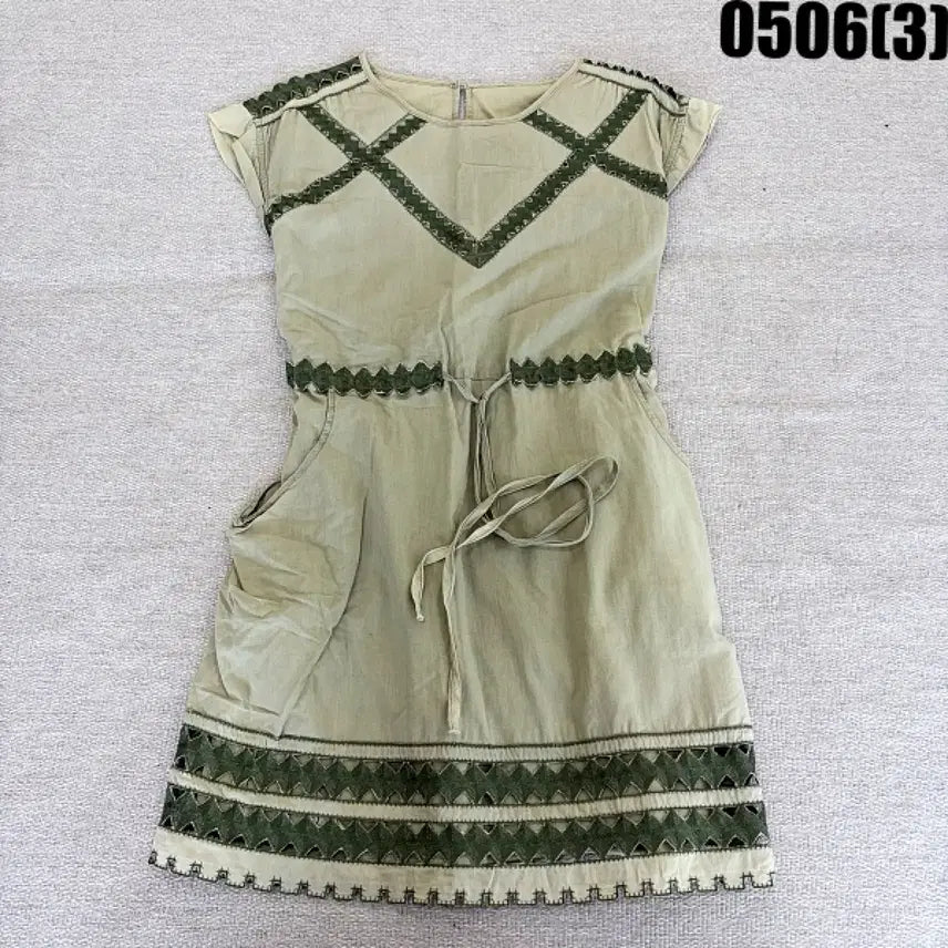 [BUNJANG] Ethnic Midi Dress with Adjustable Waist - Khaki / 카키색 에스닉 원피스 끈조절 가능 0506(3)