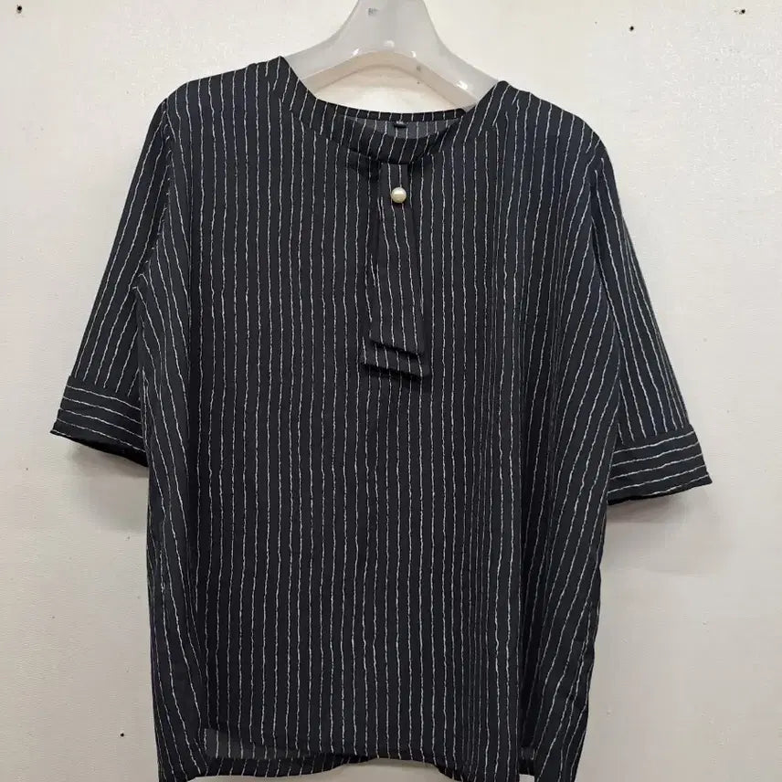 [BUNJANG] Stripe Chiffon Shirt Size 66 / 스트라이프 쉬폰셔츠66