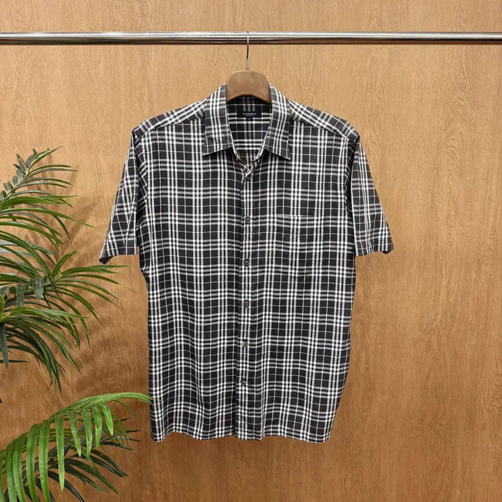[BUNJANG] Burberry London Classic Check Pattern Detail Short Sleeve Shirt / 버버리 런던 반팔 셔츠 클래식 체크 패턴 디테일 블랙 화이트 배색