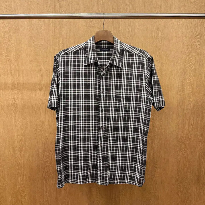 [BUNJANG] Burberry London Classic Check Pattern Detail Short Sleeve Shirt / 버버리 런던 반팔 셔츠 클래식 체크 패턴 디테일 블랙 화이트 배색