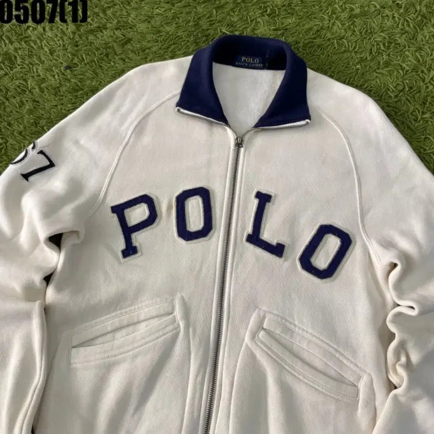 [SOLD OUT] 폴로 아이보리 집업 자켓