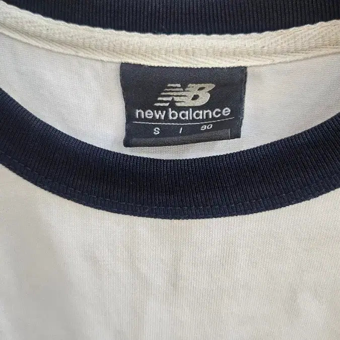 [BUNJANG] New Balance Ringer T-Shirt White Classic / 뉴발란스 링거 티셔츠 화이트 클래식