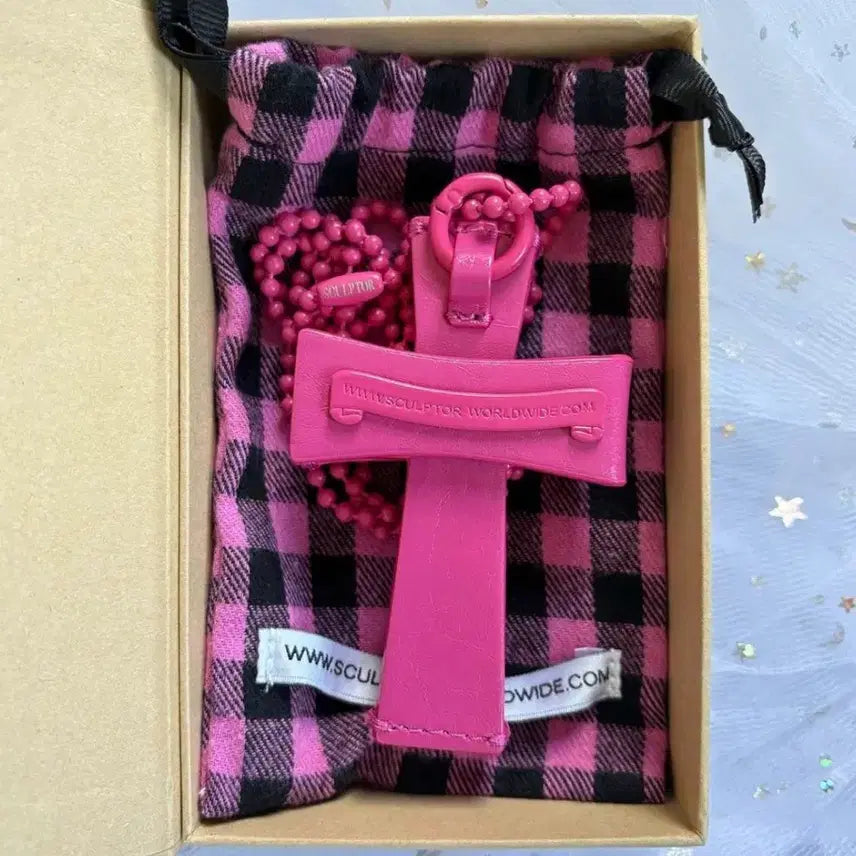 [BUNJANG] Sculptor Stud Strap Wallet Pink / 스컬프터 카드지갑 핑크 크로스 스터드 스트랩 월렛