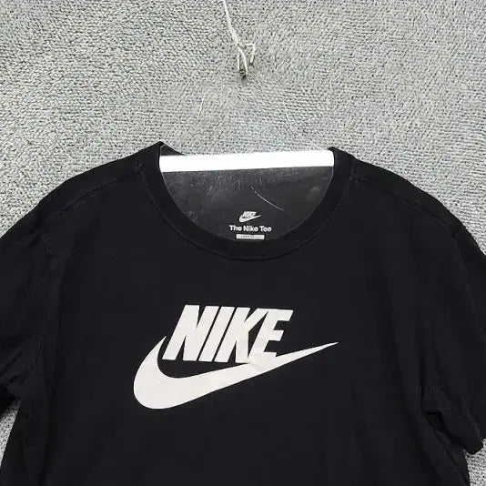 [BUNJANG] Nike Printing Cropped Oversized Black T-Shirt - L / 나이키 프린팅 여자 크롭 오버핏 블랙 반팔티 L
