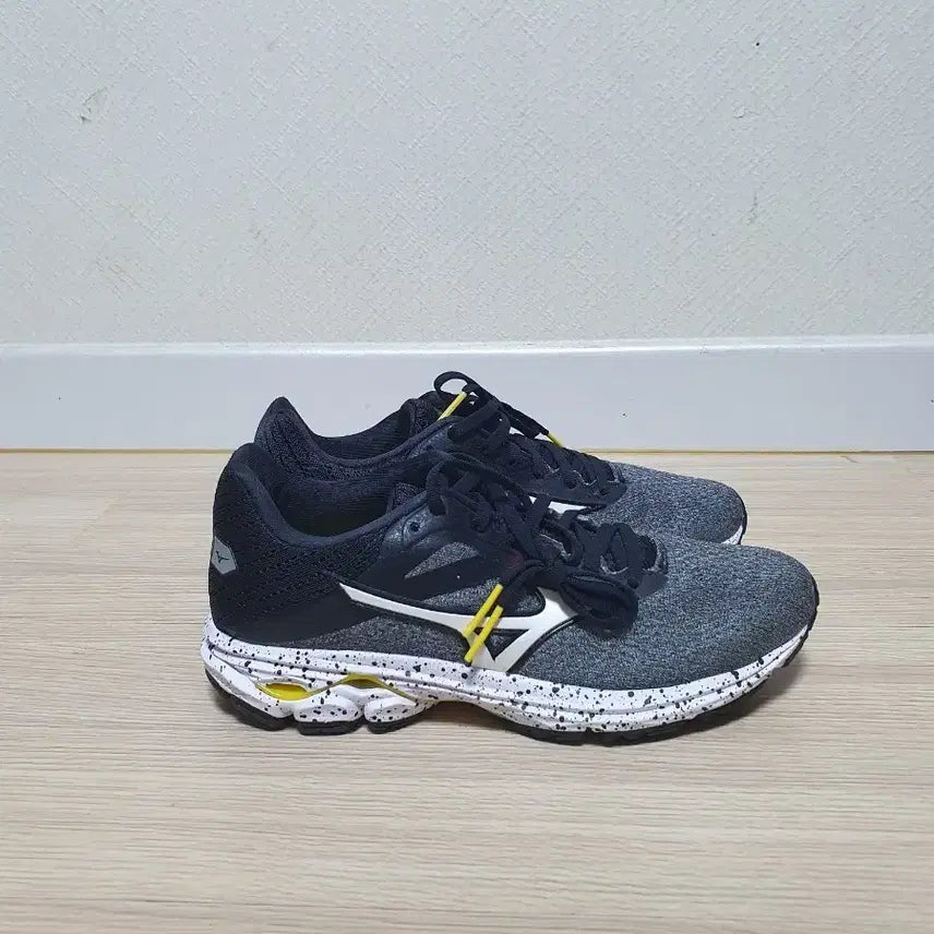 [BUNJANG] Mizuno Wave Rider 23 Running Shoes Size 240 / 미즈노 웨이브 라이더 23 운동화 240