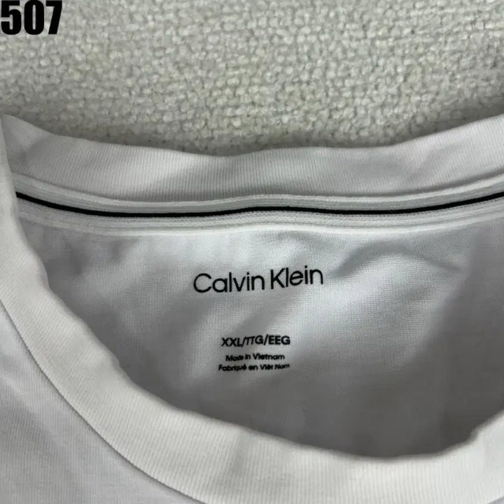 [BUNJANG] Calvin Klein White Short Sleeve T-Shirt XXL / 캘빈클라인 흰색 반팔 티셔츠 XXL