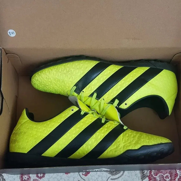 [BUNJANG] Adidas Futsal Shoes / 아디다스 풋살화