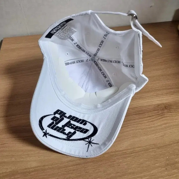 [BUNJANG] Holynumberseven Piercing Ball Cap / 홀리넘버세븐 피어싱 볼캡