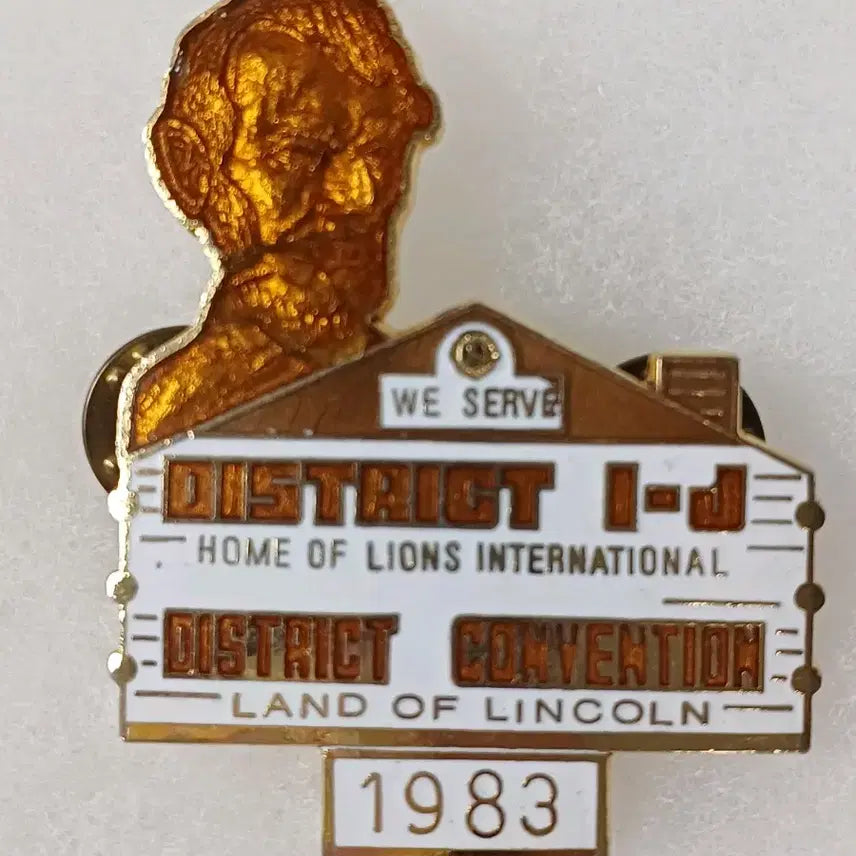 [BUNJANG] Vintage Lions Club Commemorative Pins Set (6 Pins) / 근대사 수집품 빈티지 미국 라이온스 클럽 기념뱃지 6p