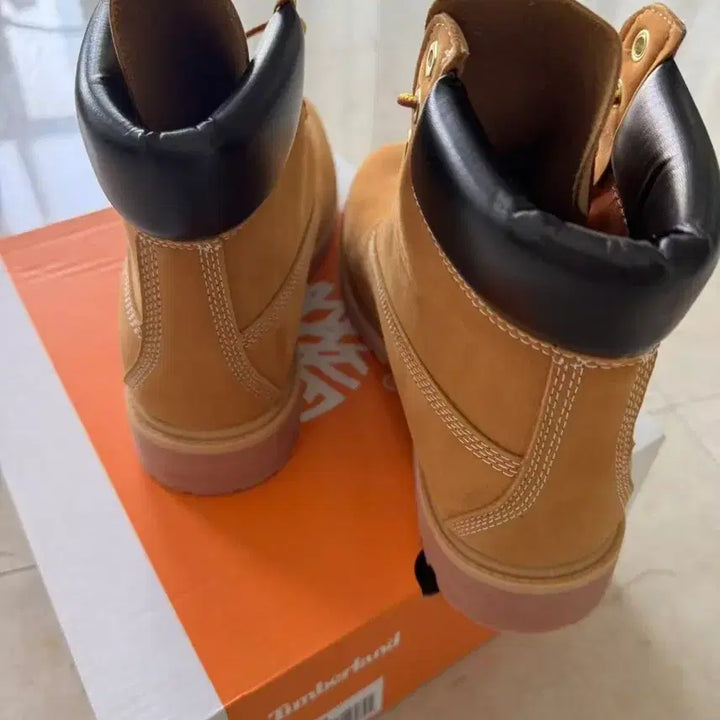 [BUNJANG] Timberland Premium 6-Inch Waterproof Boots Wheat Nubuck Wide 270mm / 팀버랜드 프리미엄 6인치 워터프루프 부츠 위트 누벅 - 와이드 270mm