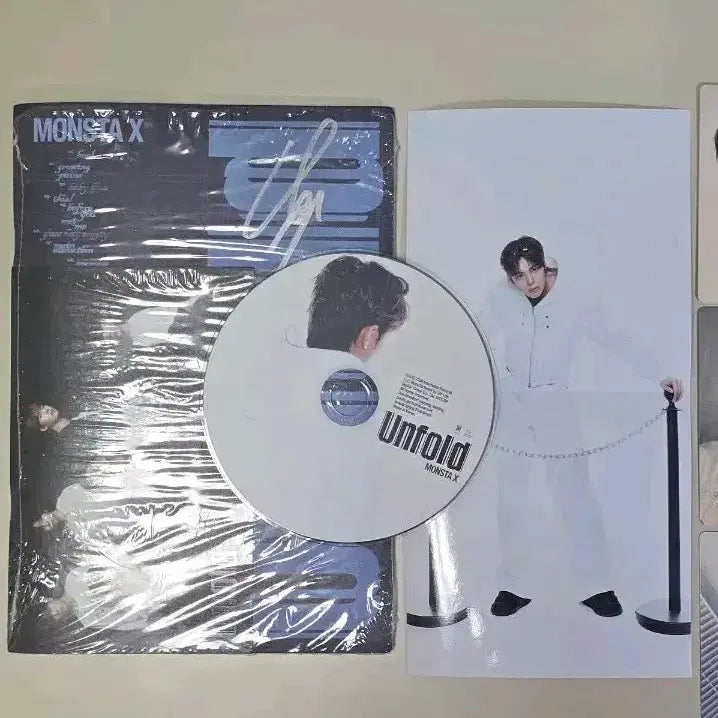 [BUNJANG] Monsta X Hyungwon Unfold Album + Photocard Bundle / [사인] 몬스타엑스 unfold 언폴드 민혁 앨범 + 포카