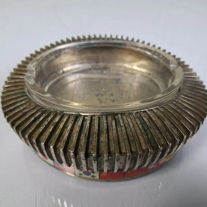 [BUNJANG] Vintage Olympic Stadium Plastic Ashtray / 근대사 수집 자료 옛날 올림픽 경기장 플라스틱 재떨이