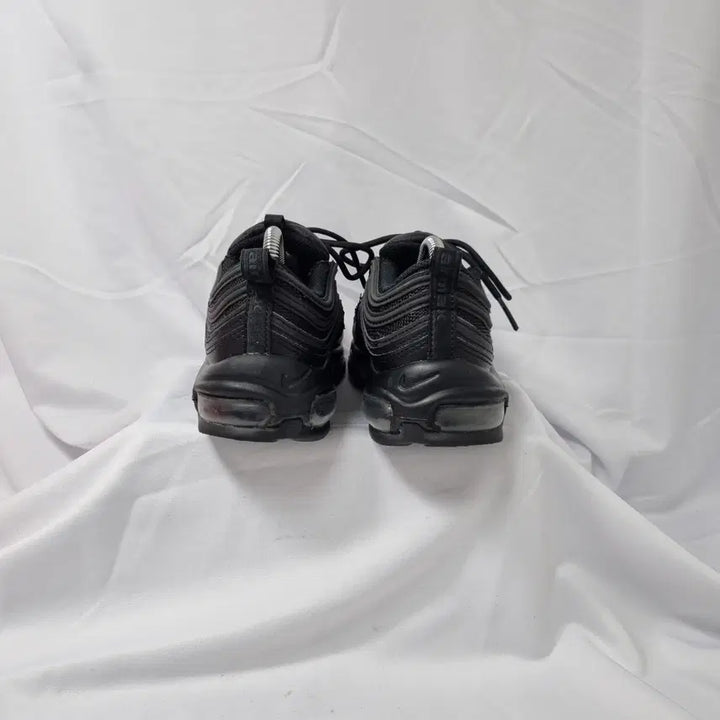 [BUNJANG] Nike Air Max 97 Next Triple Black Sneakers / 빈티지하서 235 나이키 에어맥스 97 넥스트 트리플 블랙 스니커즈