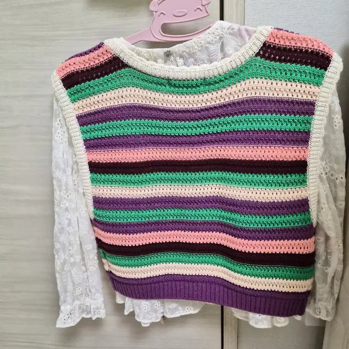 [BUNJANG] Thursday Island Lace Blouse + Knit Vest Set / Thursday Island 레이스 블라우스 + 니트 조끼
