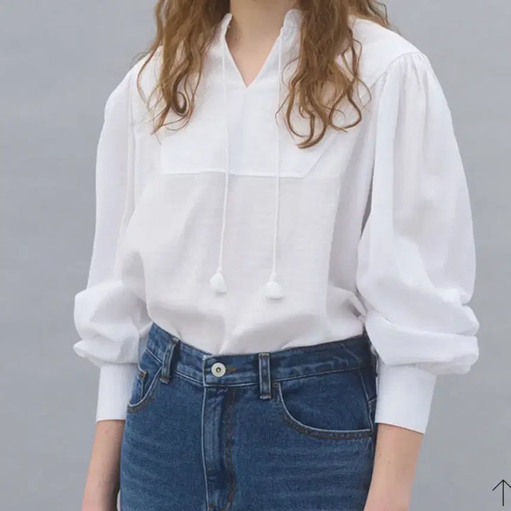 [BUNJANG] Soir String Tassel Blouse / 새제품 쏘이르 스트링 테슬 블라우스