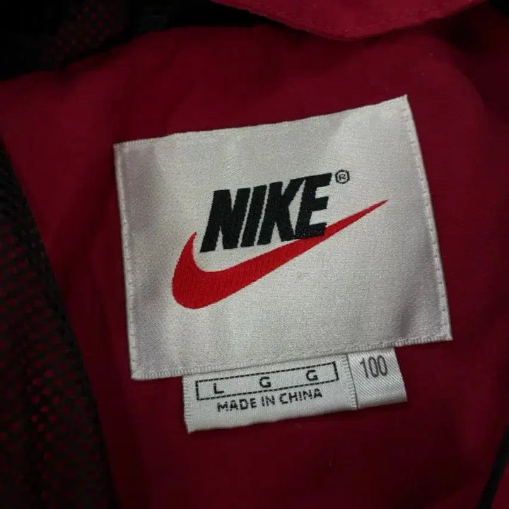 [BUNJANG] Nike Red Hooded Windbreaker Jacket L / 나이키 레드 후드 바람막이 자켓 L