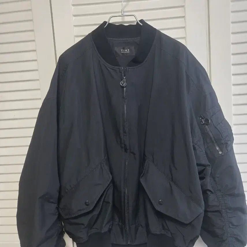 [BUNJANG] TIME Black Bomber Jacket / TIME 타임 블랙 봄버 자켓