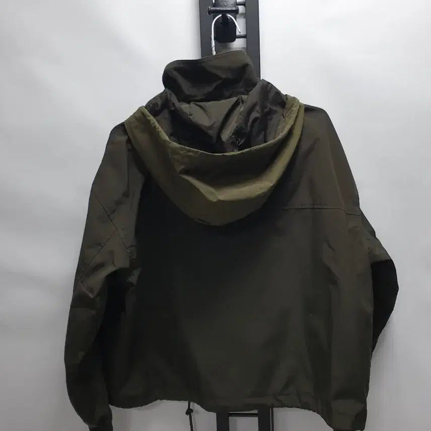 [BUNJANG] Columbia Cropped Pocket Windbreaker Jacket - Khaki, Medium / 컬럼비아 바람막이 크롭 포켓 자켓 카키 m