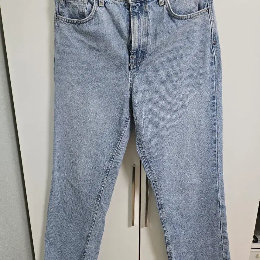 [BUNJANG] ZARA Light Wash Denim Cropped Pants EUR 38 / 자라 ZARA 연청 데님 팬츠 28
