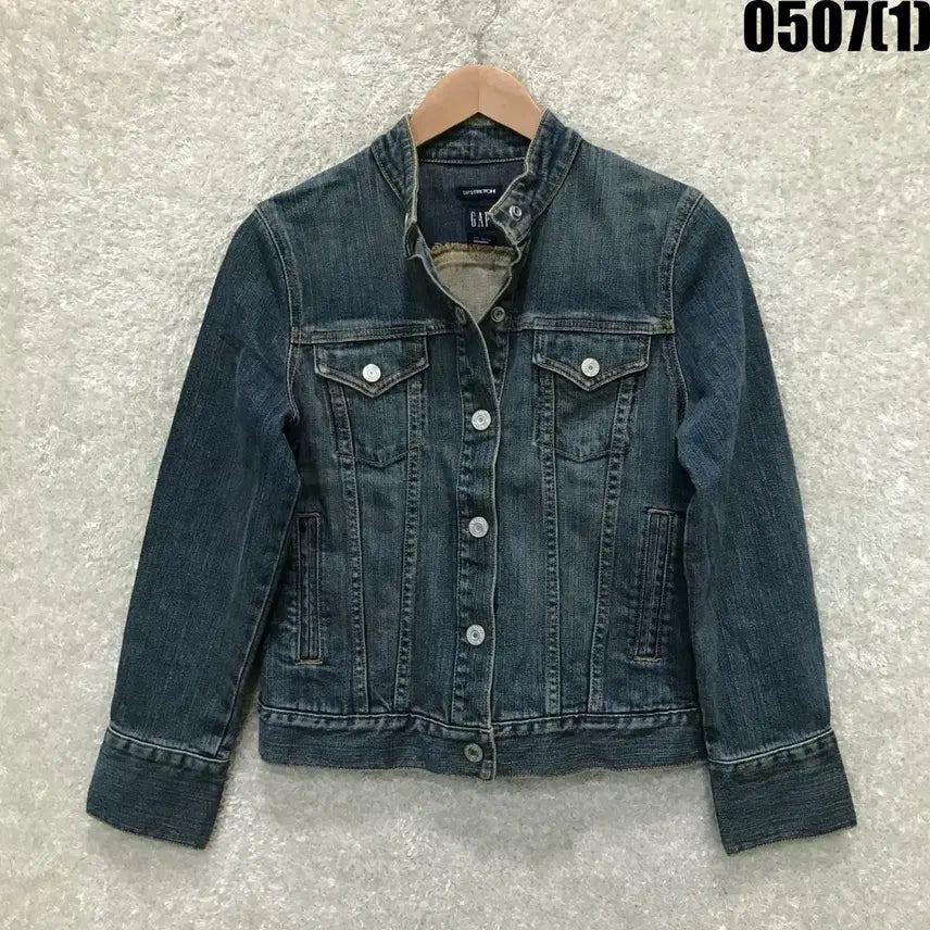 [BUNJANG] GAP Standard Fit Denim Jacket (Size S) / 갭 GAP 데님 청자켓 s
