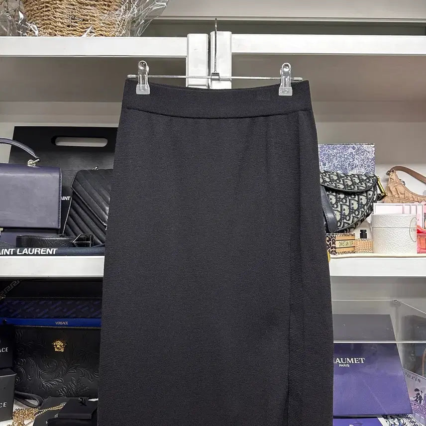[BUNJANG] Hanssum Tom Greyhound Black Long Skirt / [ 한섬 ] 톰그레이하운드 블랙컬러 롱 스커트
