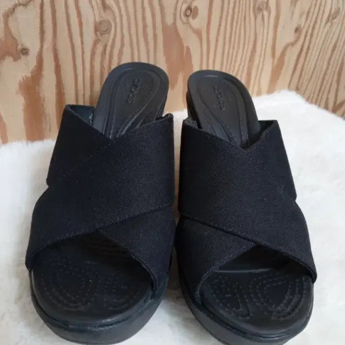 [BUNJANG] Crocs Ray II X-Strap Wedge Heel Sandals / 크록스 레이2 엑스스트랩 웨지힐 샌들