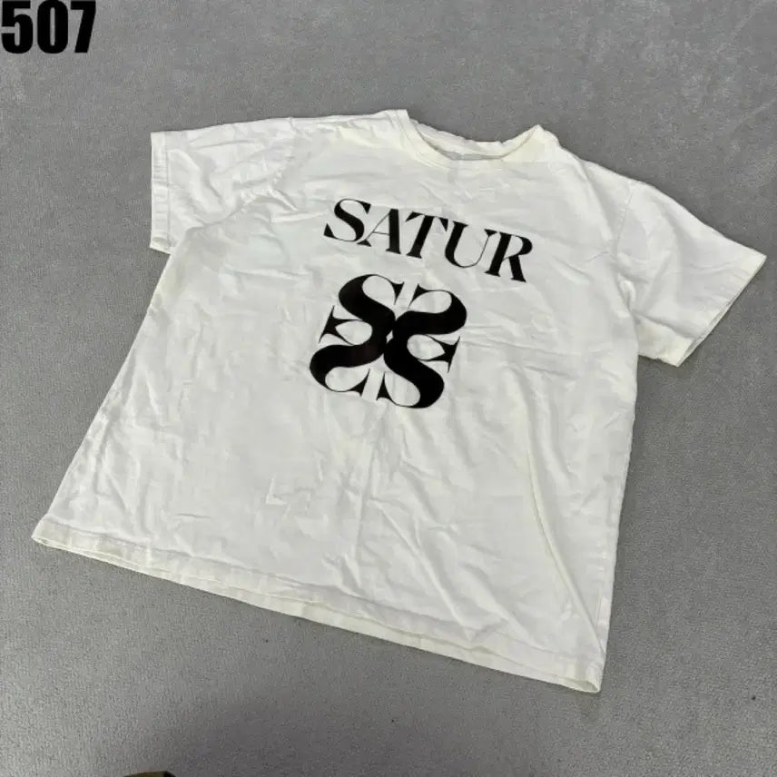[BUNJANG] SATUR White Printing Short Sleeve T-Shirt XL / SATUR 화이트 프린팅 반팔 티셔츠 XL
