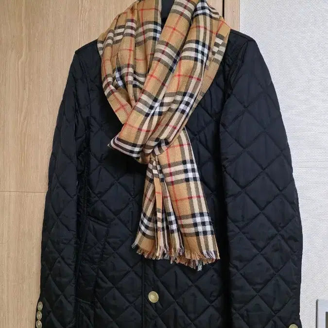 [BUNJANG] Burberry Cashmere Wool Blend Scarf Check Pattern / 버버리 캐시미어 울스카프(미사용)