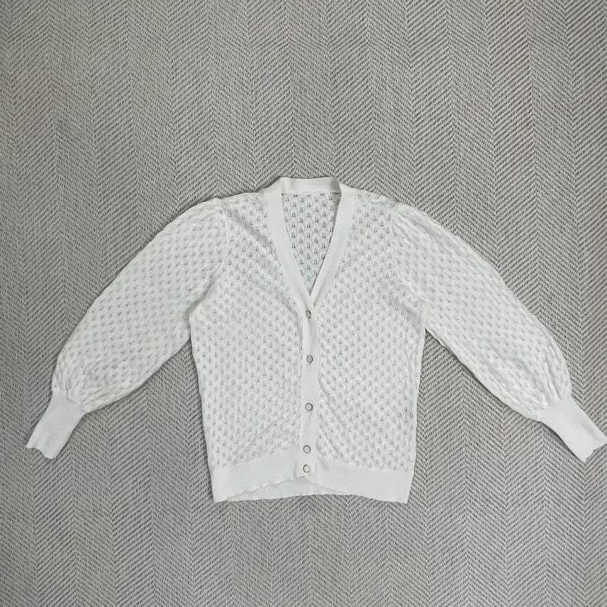 [BUNJANG] Laurel White Knit Cardigan / Laurel 화이트 니트 가디건 95