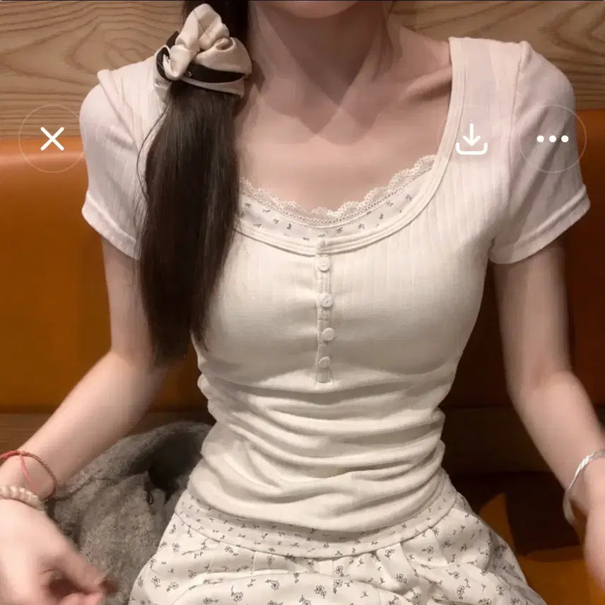 [BUNJANG] Layered Floral Short Sleeve Knit / 레이어드 꽃무늬 반팔 니트 새상품 에이블리