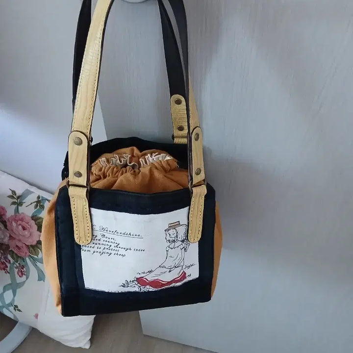 [BUNJANG] Unique &amp; Pretty String Bag / 특이하고 예쁜 스트링가방