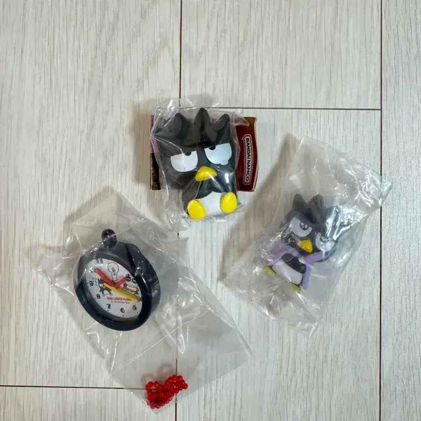 [BUNJANG] Badtz-Maru Goods Ball-Clock Keychain Gacha Figure Set / 배드바츠마루 응원봉 가챠피규어 시계키링가챠