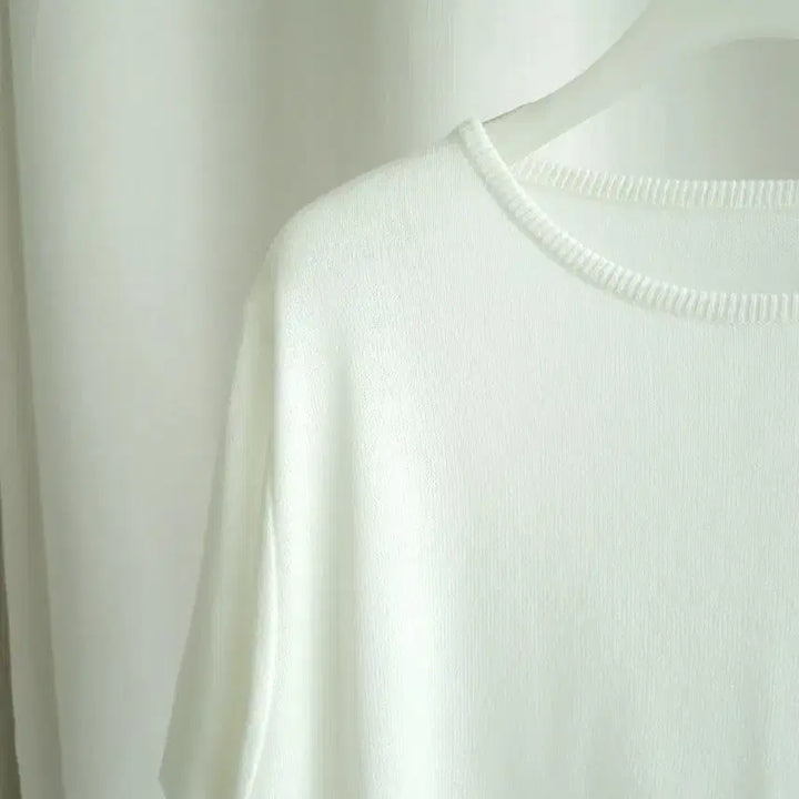 [BUNJANG] White Short-Sleeve Knit T-Shirt (55-66) / 새상품) 얇은 반팔 니트 티셔츠 화이트 55~66