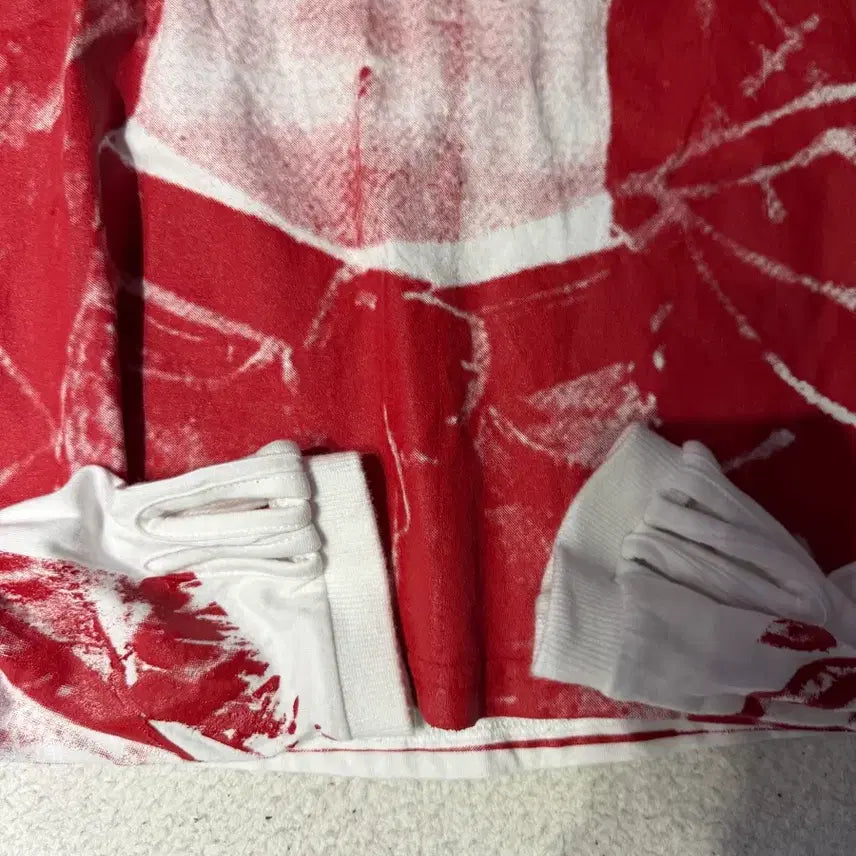[BUNJANG] MOMMANWA White/Red Printing Long Sleeve T-Shirt / MOMMANWA 화이트/레드 프린팅 긴팔 티셔츠